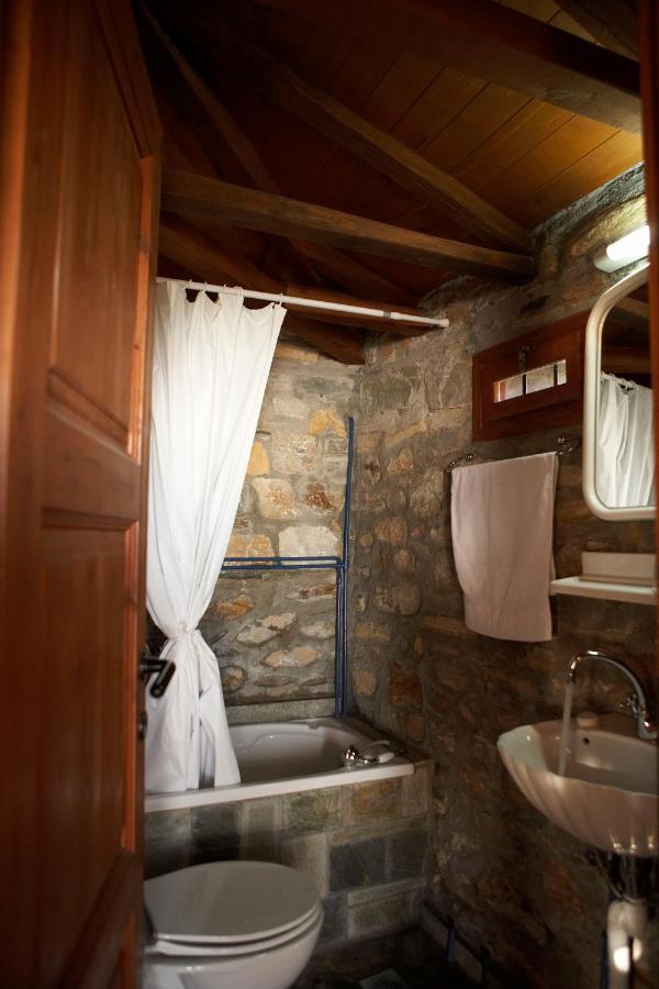 Hotel Archontiko Stathopoulou Agios Georgios Nileias Exterior foto